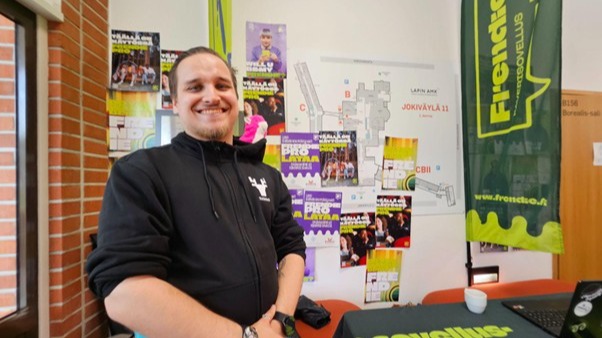 Lapin ammattikorkeakoulussa opiskeleva Tuomas Virtanen, joka on löytänyt useita ystäviä Frendie PRO:n avulla